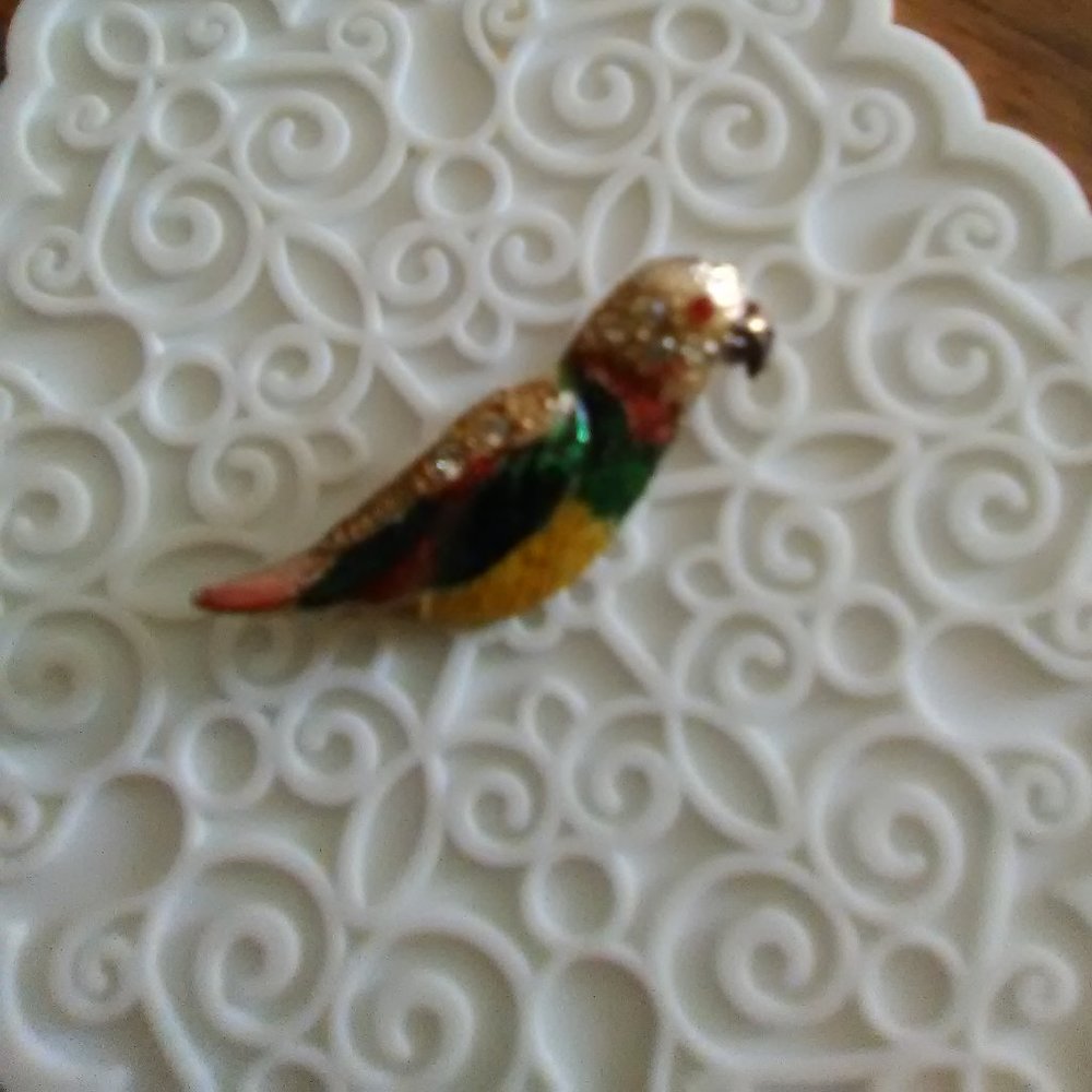 Parrot Pin - Picture 4 of 5